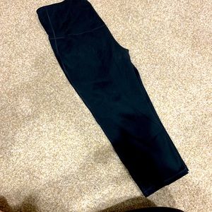 Gap maternity capris